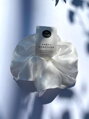 Hodvábna scrunchie - biela